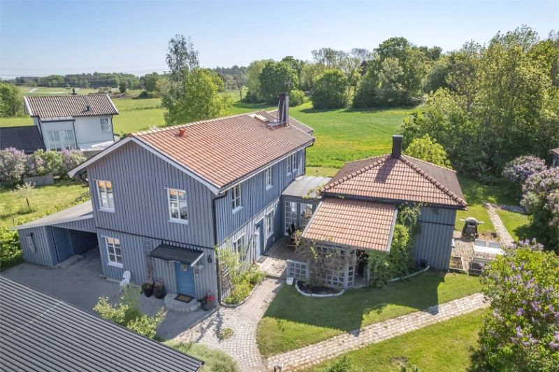 9. Atgardat lackage pa villa med nya pannor